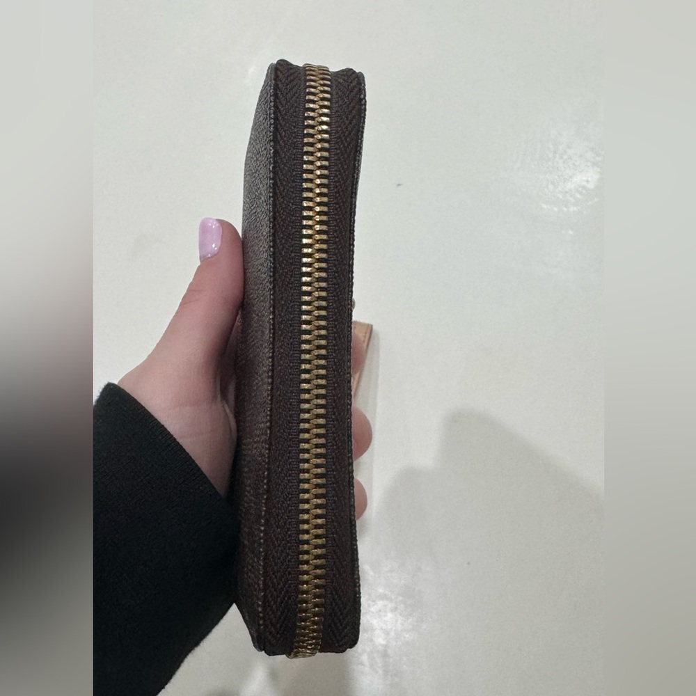 Michael Kors Monogram Wallet - Picture 9 of 13